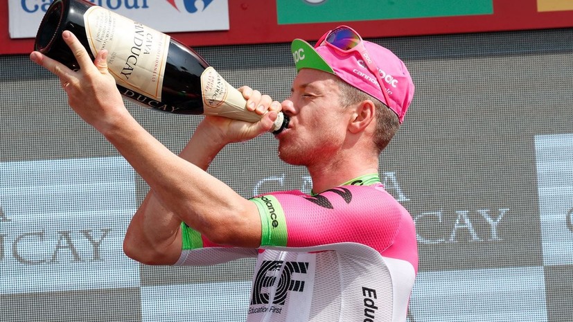 Австралийский велогонщик Кларк выиграл пятый этап «Вуэльты»