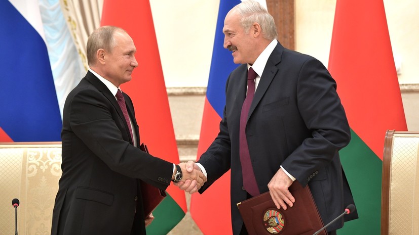 Путин поздравил Лукашенко с днём рождения