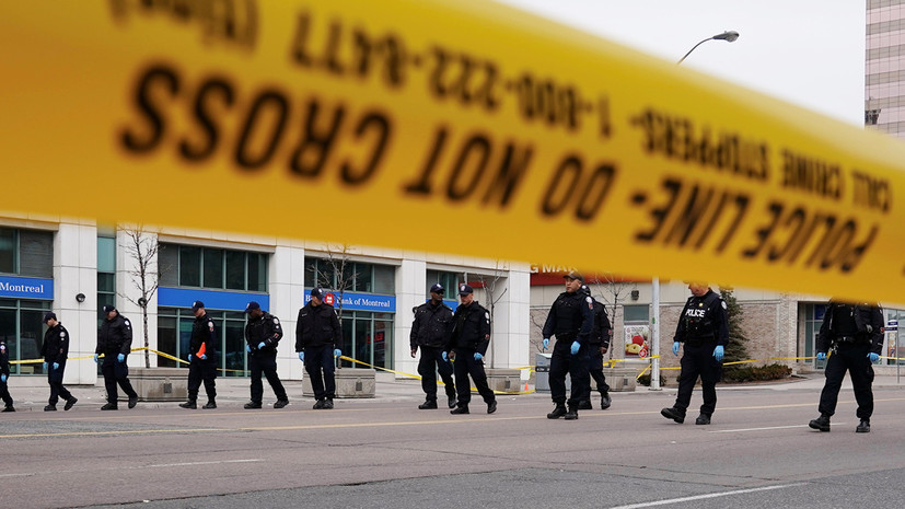 В Торонто эвакуировали торговый центр из-за сообщений о стрельбе