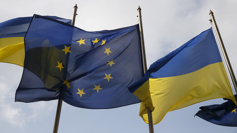 Эксперт прокомментировал решение Украины присоединиться к санкциям ЕС против России