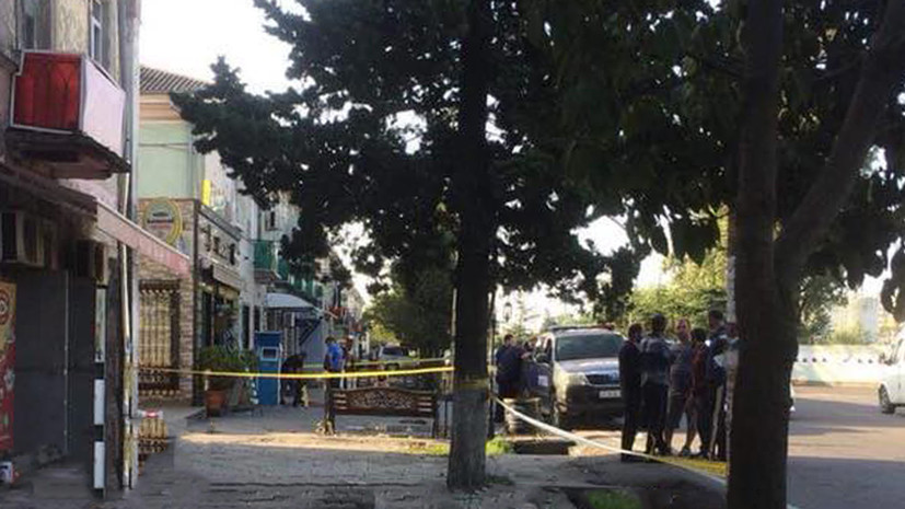 Один человек погиб и трое пострадали при взрыве в грузинском Поти