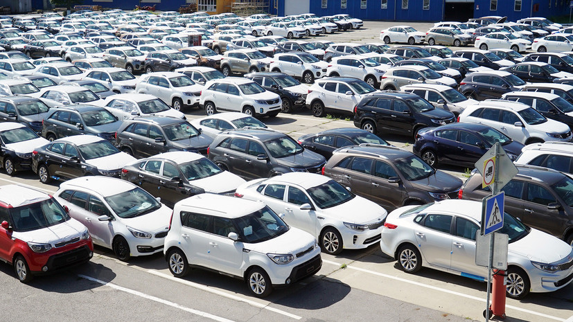 СМИ: Продажи новых легковых автомобилей в России выросли на 11% в августе