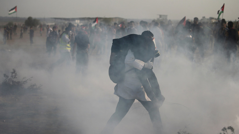 В ходе столкновений в секторе Газа пострадали около 100 палестинцев