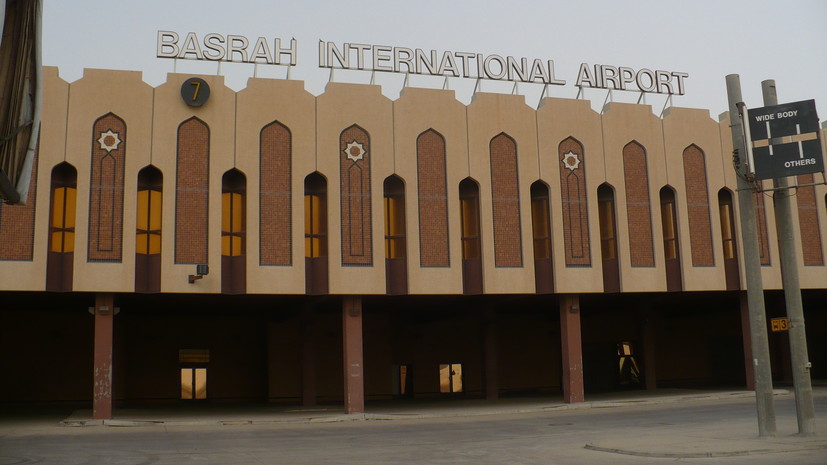 СМИ: Аэропорт иракской Басры подвергся ракетному обстрелу из «Катюши»