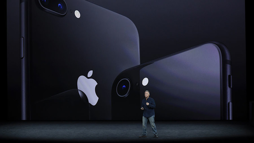 iPhone с двумя симками, безрамочные часы и новый iPad: какие гаджеты представит Apple