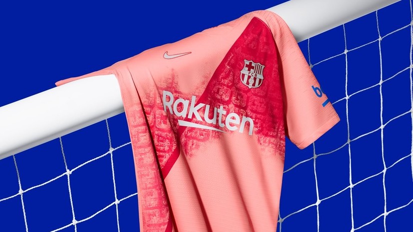 «Барселона» представила новый комплект формы, посвящённый одному из районов города