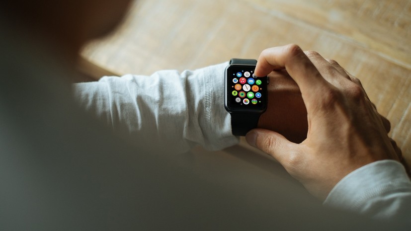 Apple представила умные часы с ЭКГ-датчиком 