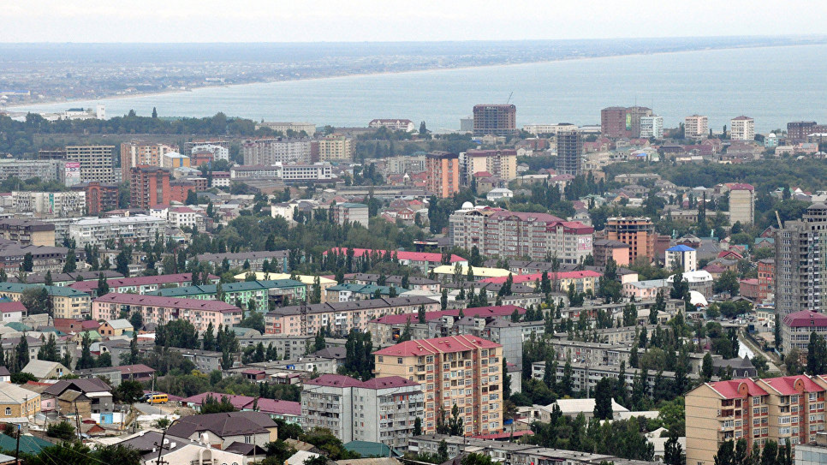 Медведев рассказал о значительной «серой зоне» в экономике Дагестана