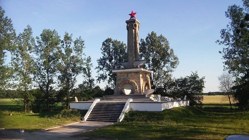 В Польше пытались взорвать памятник советским солдатам