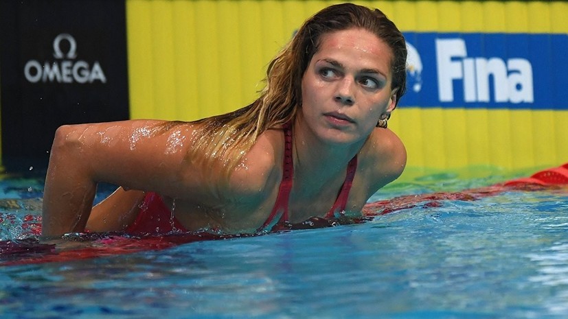 Ефимова победила на дистанции 100 метров брассом на этапе Кубка мира по плаванию в Катаре