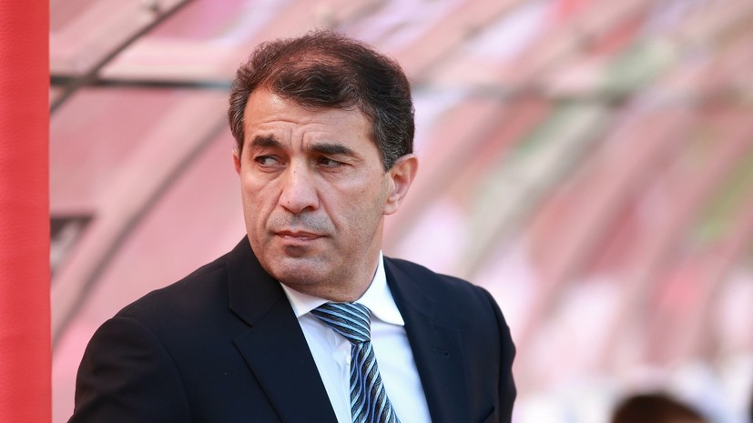 Тренер «Ахмата» Рахимов рассказал, с чем связаны изменения в игре Глушакова