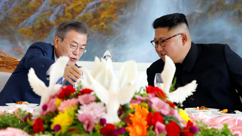 Ким Чен Ын угостил Мун Чжэ Ина супом с гречневой лапшой