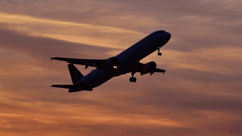 В Индии 30 человек пострадали из-за потери давления в самолёте