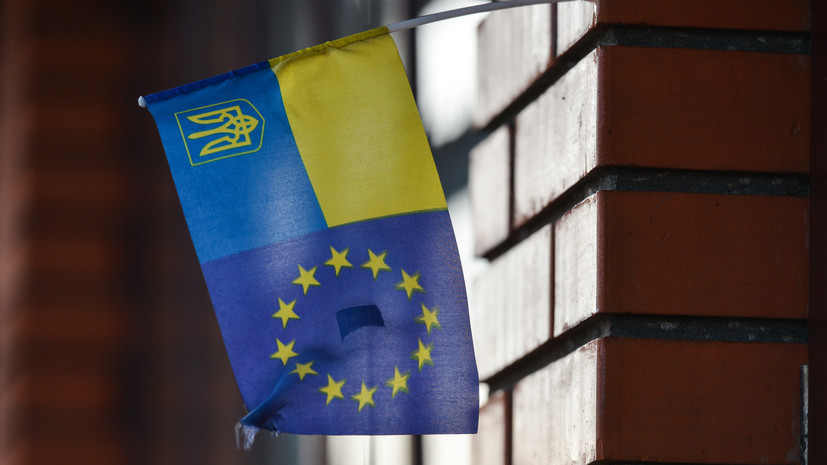 Рада отправила на экспертизу в КС законопроект о курсе Киева в ЕС и НАТО