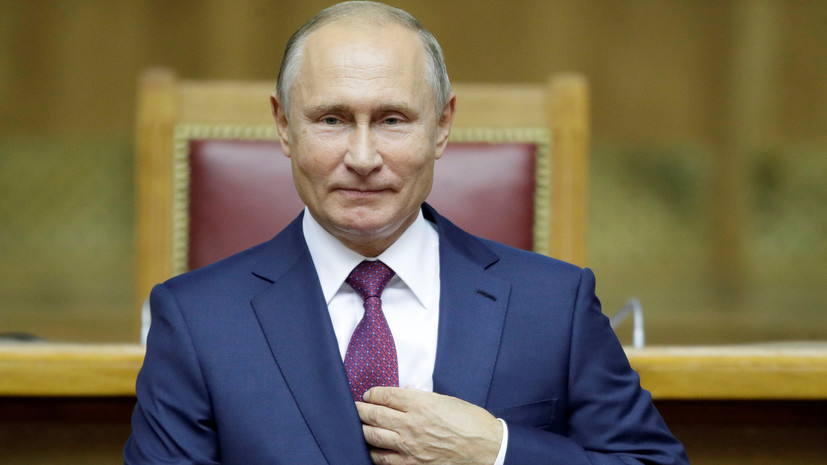 Путин прибыл в Таджикистан на саммит СНГ