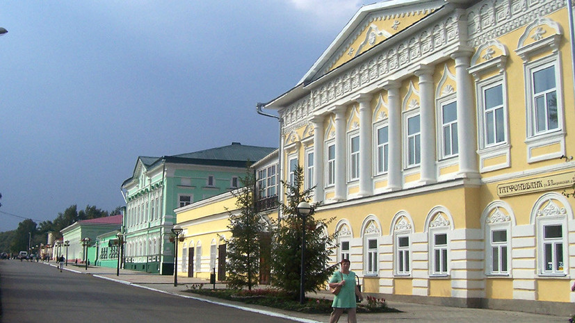 Елабуга и Сарапул подписали соглашение о сотрудничестве и стали городами-побратимами