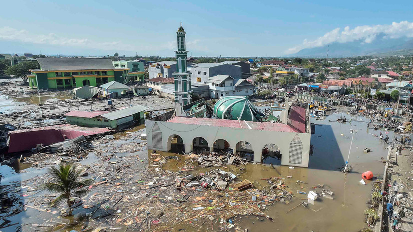 Число погибших при землетрясении в Индонезии достигло 832