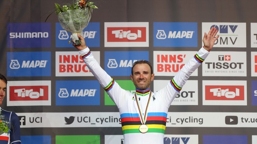 «Мечтал об этом всю жизнь»: 38-летний испанец Вальверде выиграл групповую гонку на ЧМ по велоспорту