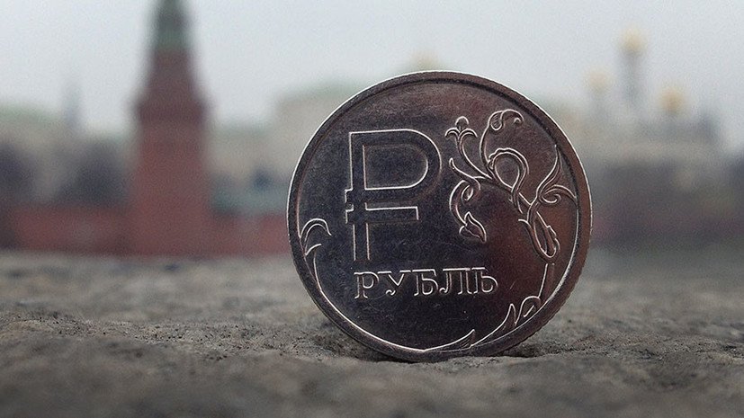 Орешкин допустил дальнейшее укрепление курса рубля