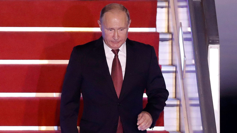 Путин проводит переговоры с Моди