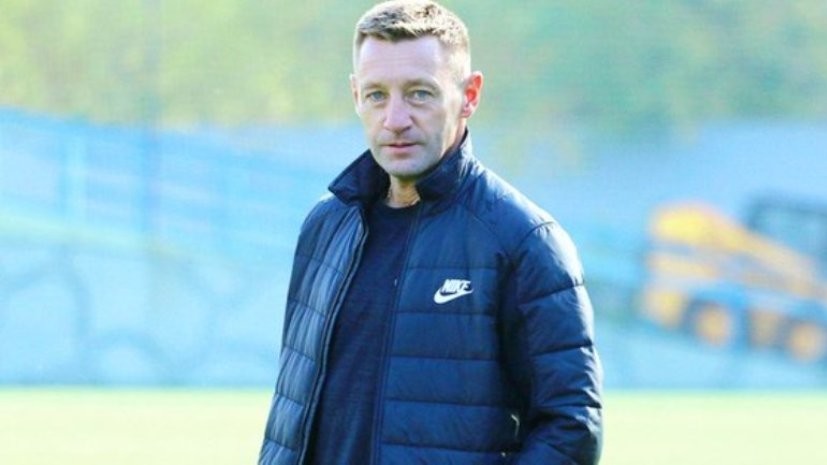 Тихонов покинул пост главного тренера футбольного клуба «Крылья Советов»