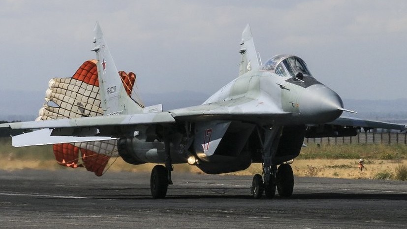 Источник рассказал о состоянии здоровья лётчиков упавшего МиГ-29