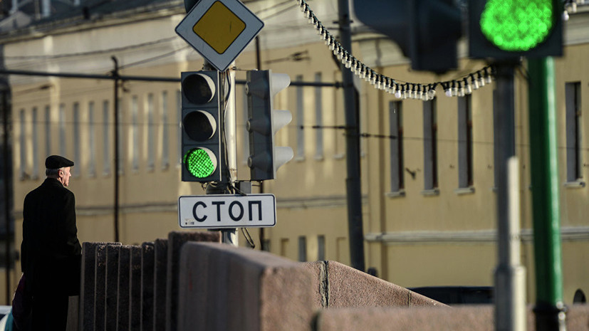 Эксперт прокомментировал установку новых светофоров в Москве