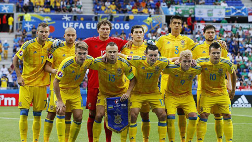 В ФФУ заявили, что сборная Украины по футболу сыграет с Россией только после матча с командой Марса