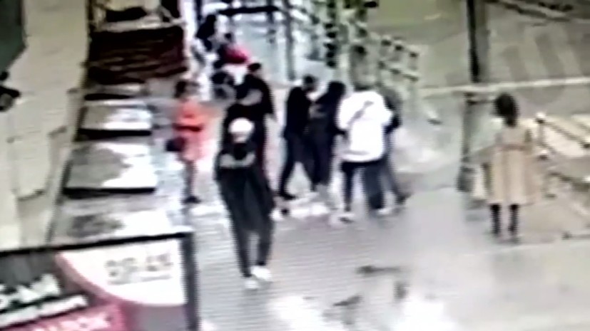 Появилось видео драки с участием Кокорина и Мамаева перед нападением на чиновника