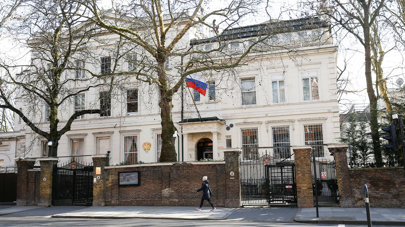 Посольство ответило на сообщения британских СМИ о «планах России в Ливии»