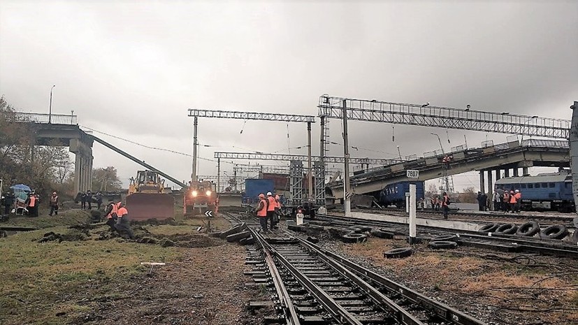 Движение поездов на станции в Приамурье после обрушения моста частично восстановлено