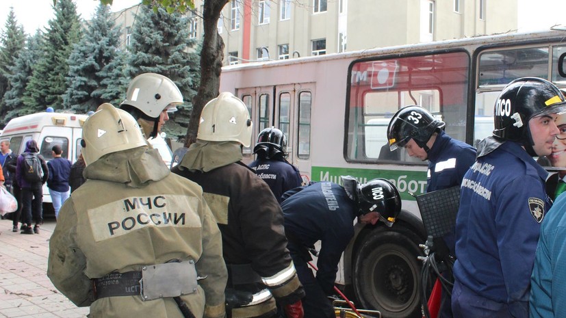 Пострадавшие в ДТП с участием троллейбуса в Орле получили тяжёлые травмы