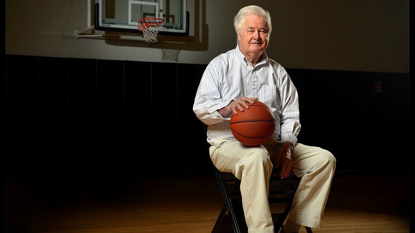 Легендарный баскетбольный тренер Уинтер умер в возрасте 96 лет