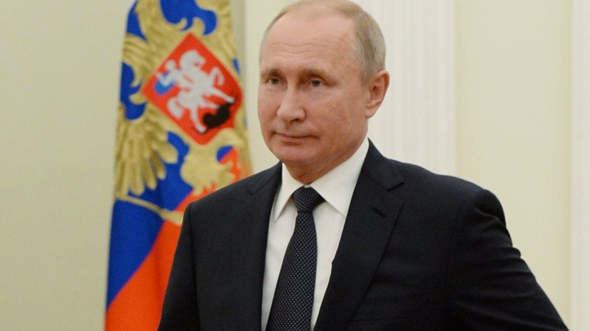 Путин поздравил худрука «Ленкома» Марка Захарова с юбилеем
