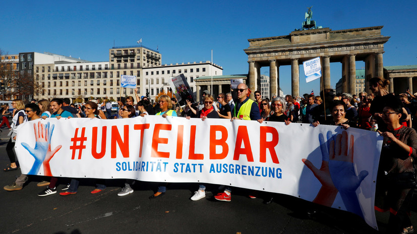Около 150 тысяч человек вышли на митинг против ксенофобии в Берлине