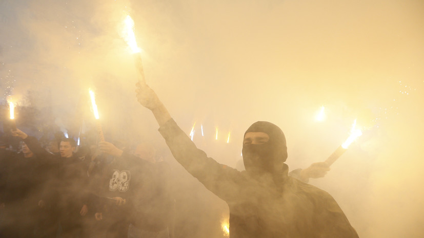 В Киеве радикалы устроили погром рядом с офисом Медведчука