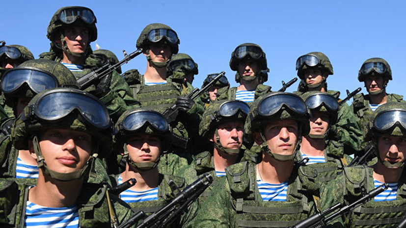 Около 200 российских десантников прибыли в Египет для совместных учений