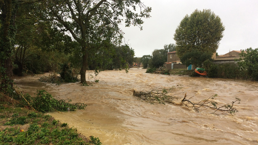 В результате наводнения во Франции погибли шесть человек