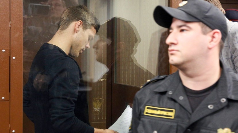 Мать Кокорина заявила, что готова занять место сына в тюрьме