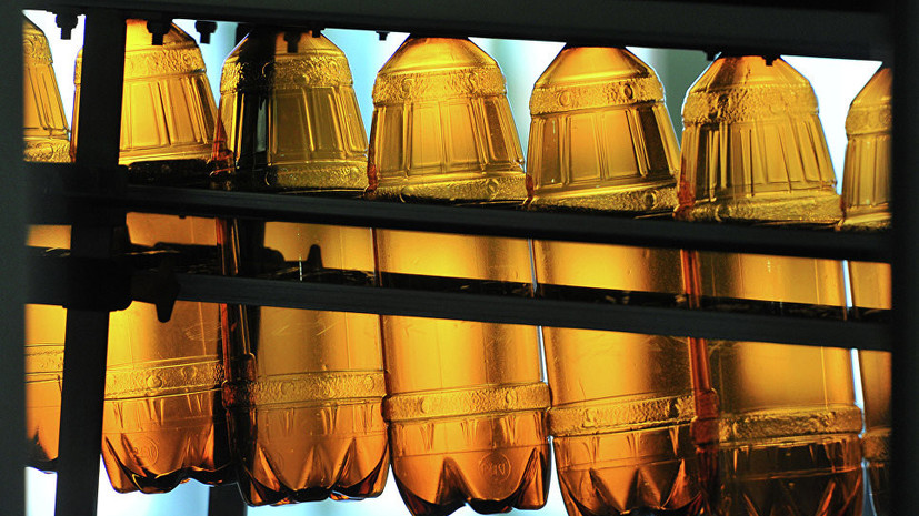 Онищенко вновь выступил против продажи пива в пластиковой таре