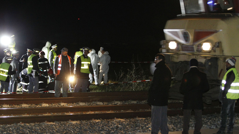В Марокко при сходе поезда с рельсов пострадали около 100 человек