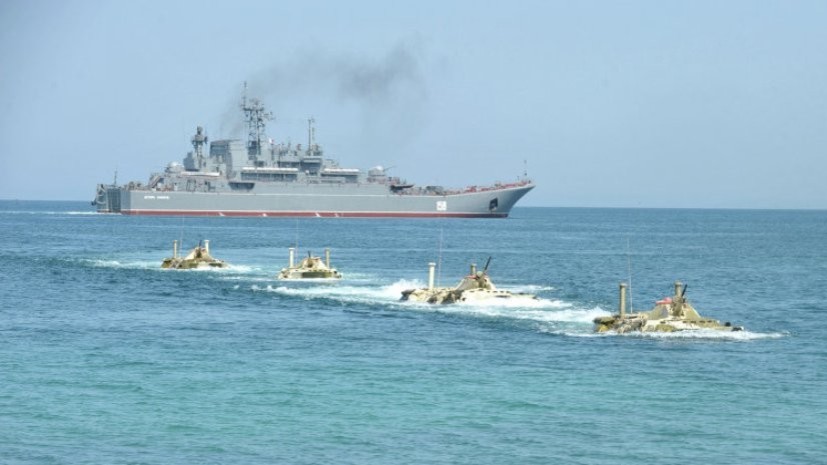 Ракетно-артиллерийская бригада ЧФ начала зачётные тактические учения