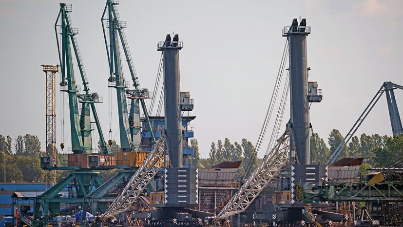 Эксперт прокомментировал подписание контракта на поставку СПГ из США в Польшу