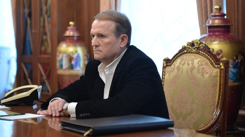 Медведчук назвал незаконным решение Киева о передаче Андреевской церкви Константинополю