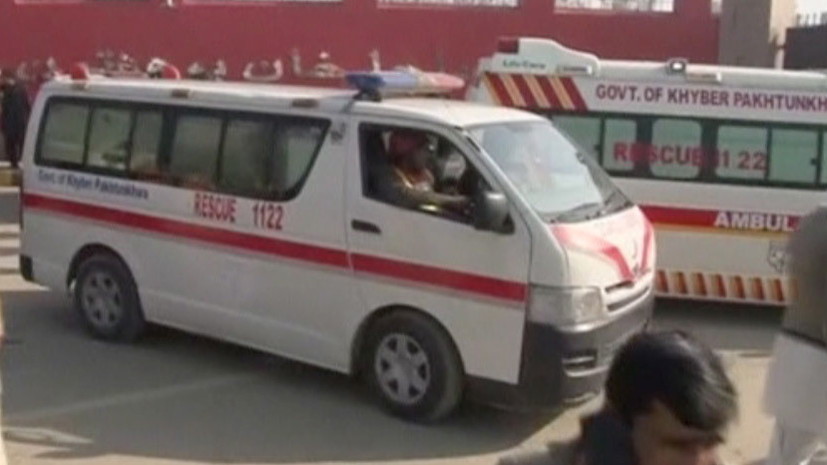 В Пакистане 19 человек погибли при столкновении двух автобусов