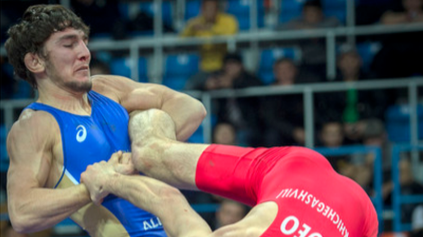 Борец Чакаев стал бронзовым призером ЧМ в весовой категории до 65 кг