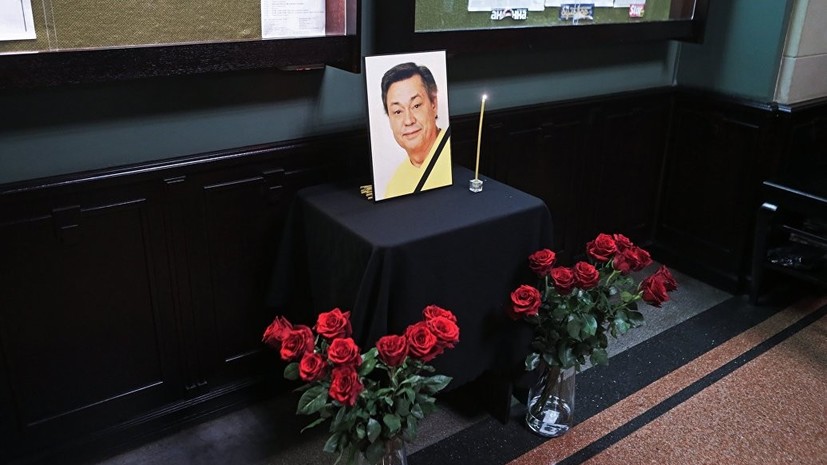 Медведев выразил соболезнования в связи со смертью Караченцова