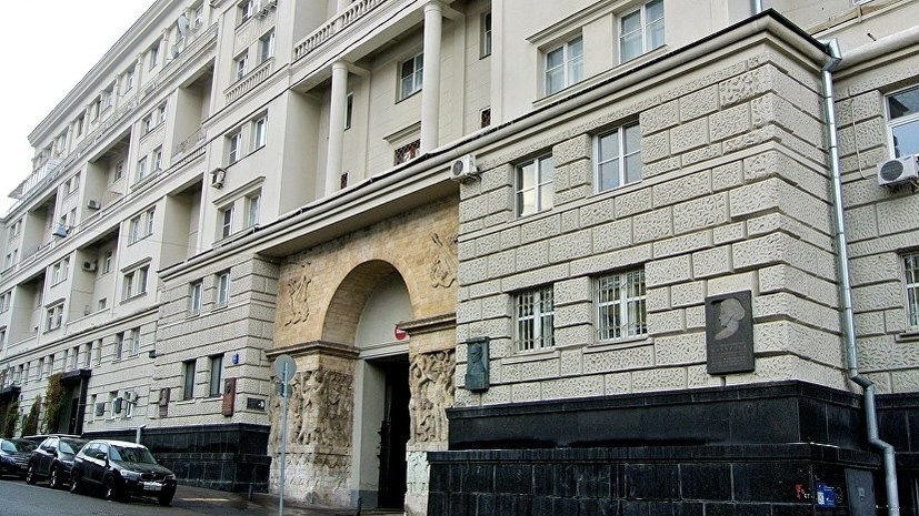 В Москве начали реставрировать арку дома актёров МХАТа