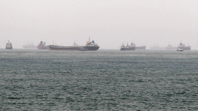 СМИ: Пираты похитили восемь польских моряков у побережья Нигерии