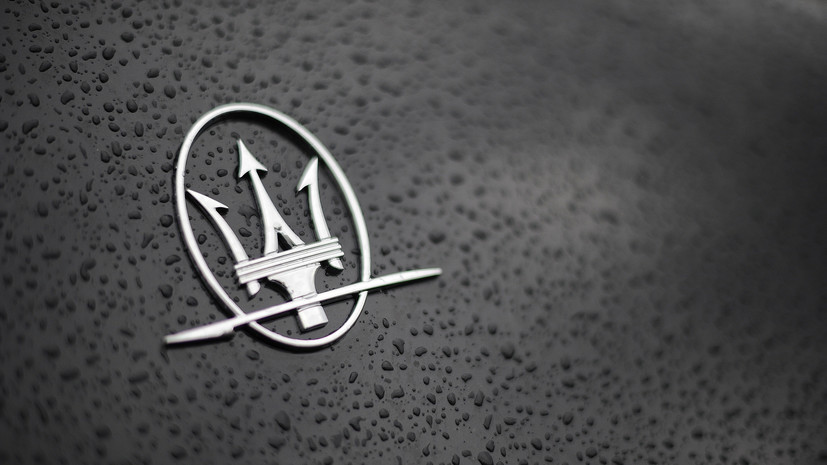 Несколько сотен Maserati сгорели при пожаре в порту Италии